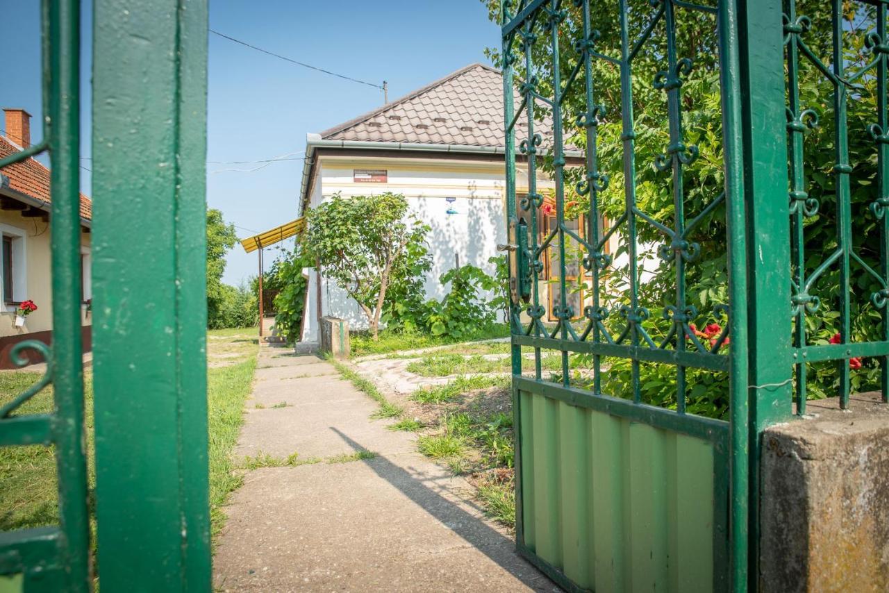 Zempleni Szallashely Fony Zewnętrze zdjęcie